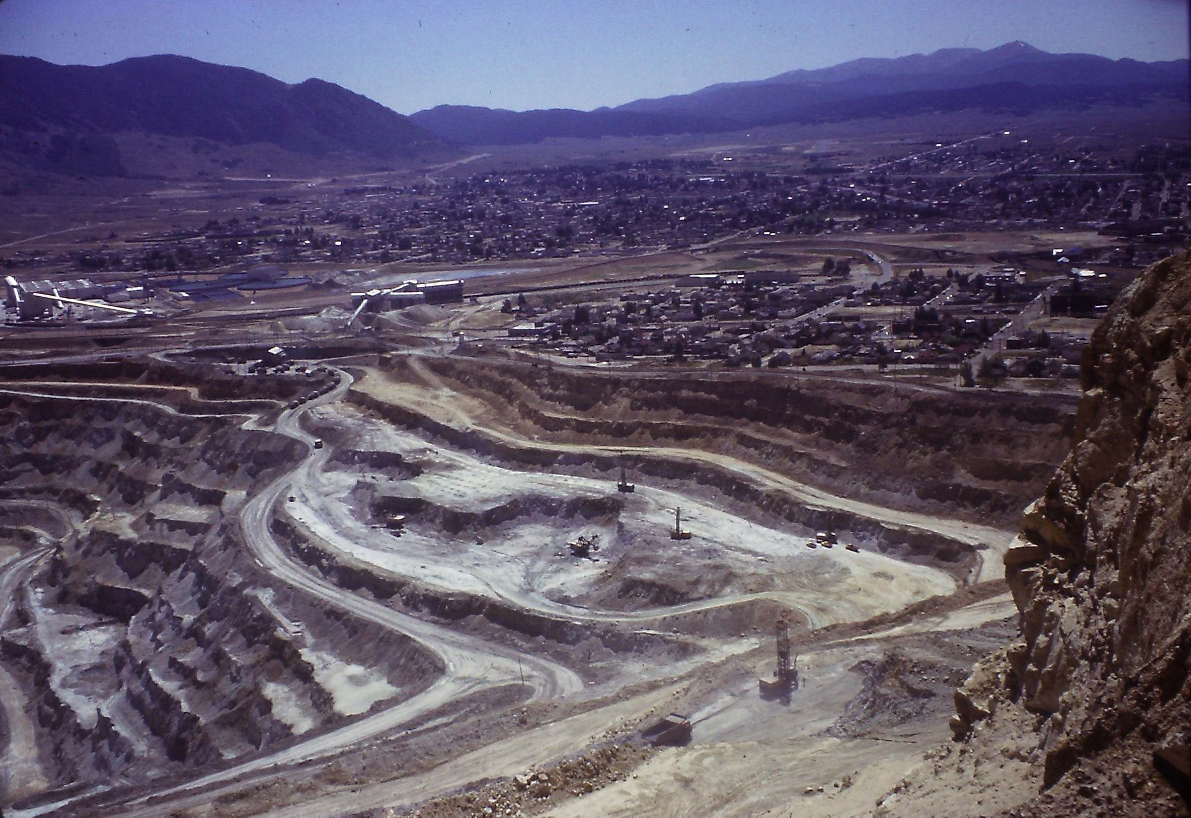 Berkeley Pit 1978. Photo courtesy of Butte-Silver Bow Public Archives.